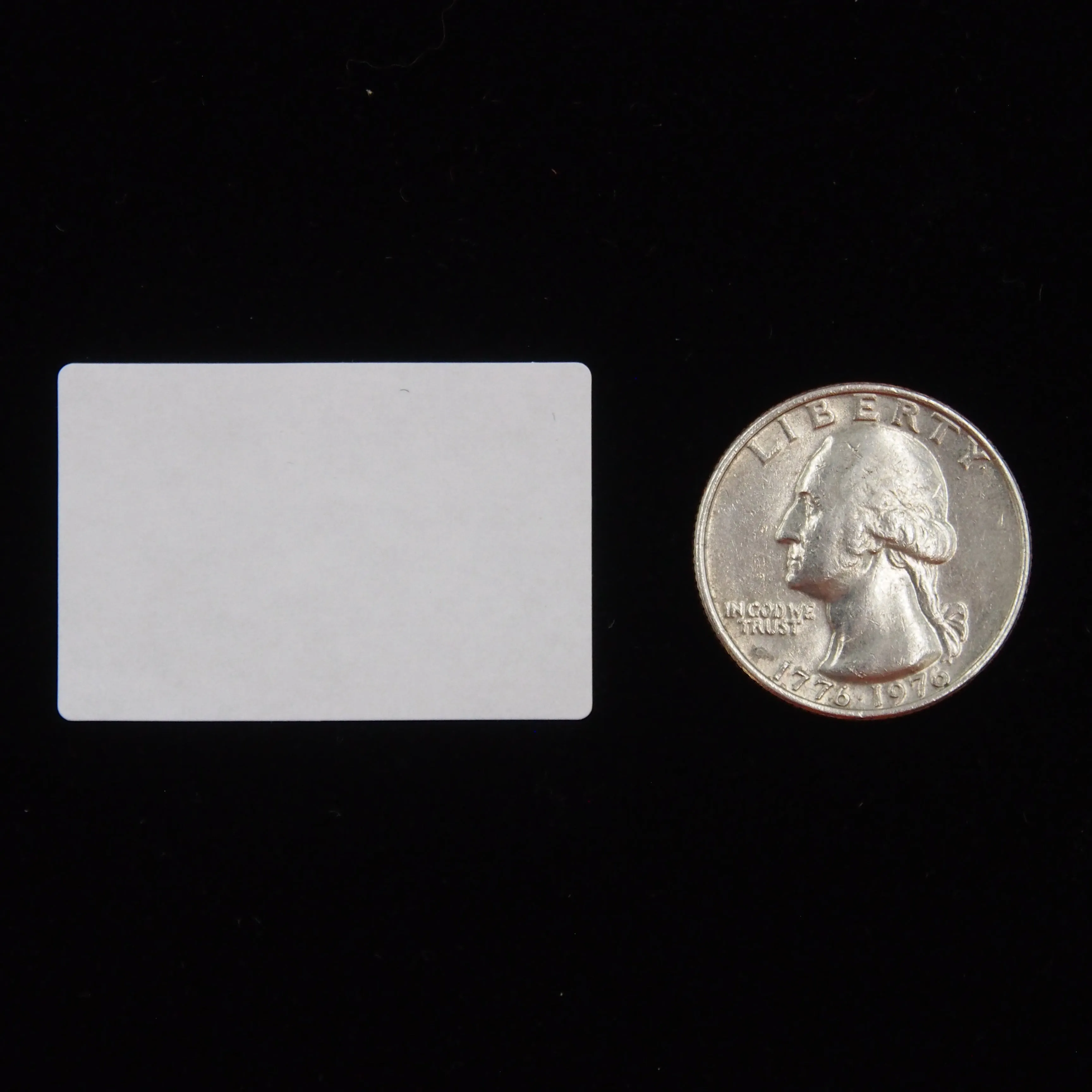 Rounded Edge Rectangular Self Adhesive Plain Label - 1000 Labels (1" x 1 1/2")